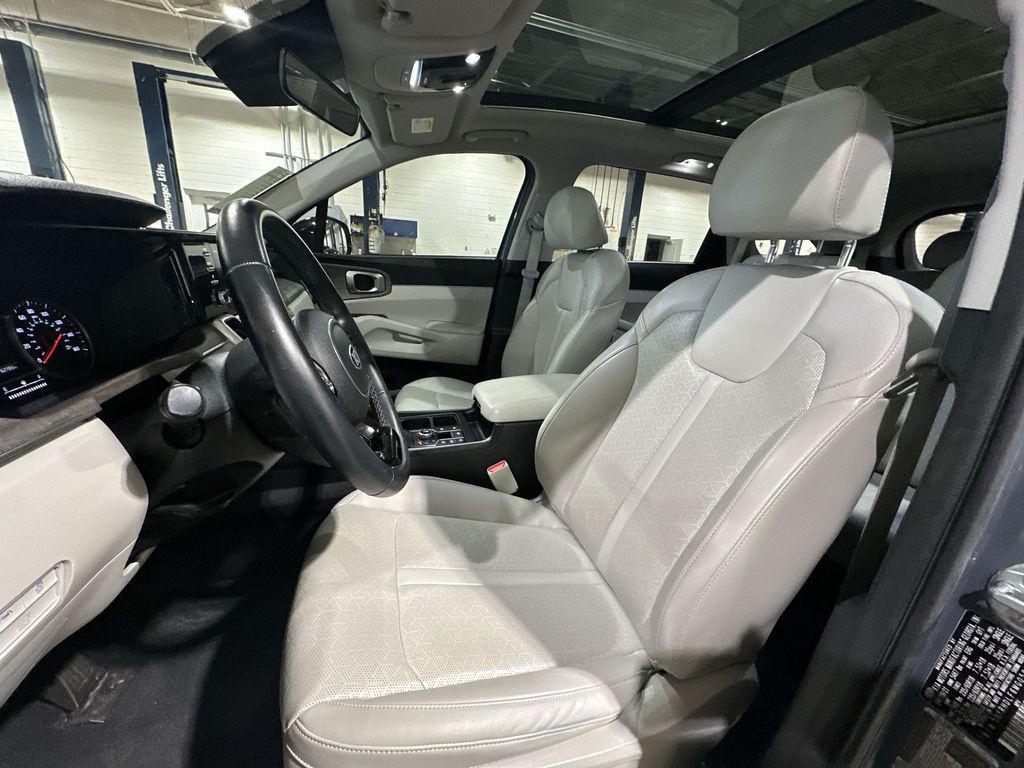 used 2021 Kia Sorento car, priced at $21,499