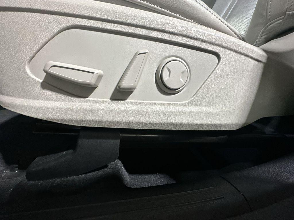 used 2021 Kia Sorento car, priced at $21,499