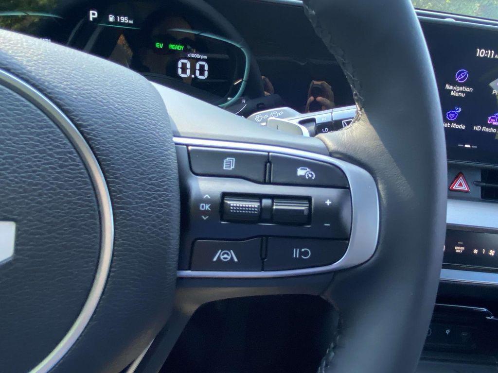 new 2025 Kia Sportage Hybrid car, priced at $29,507