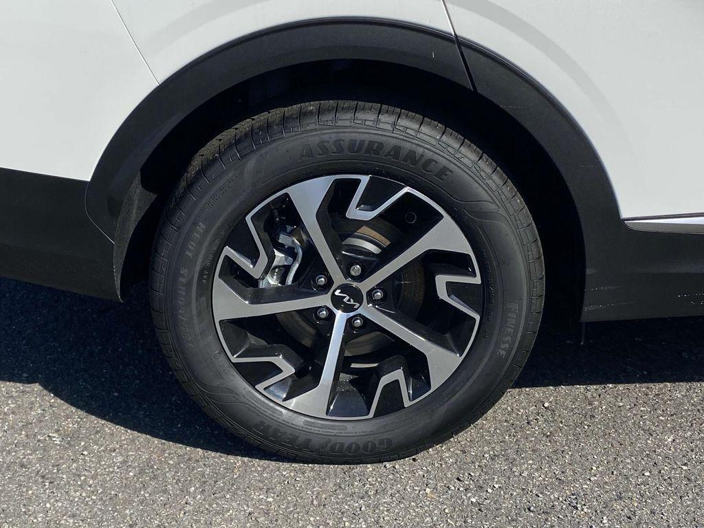 new 2025 Kia Sportage Hybrid car, priced at $29,507