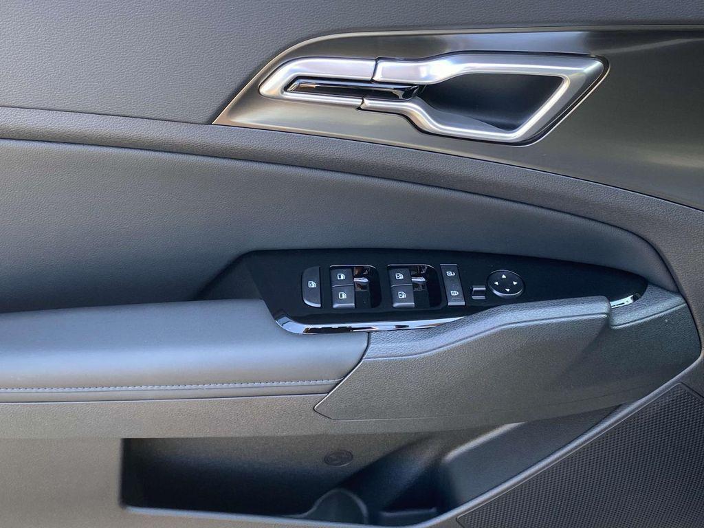 new 2025 Kia Sportage Hybrid car, priced at $29,507