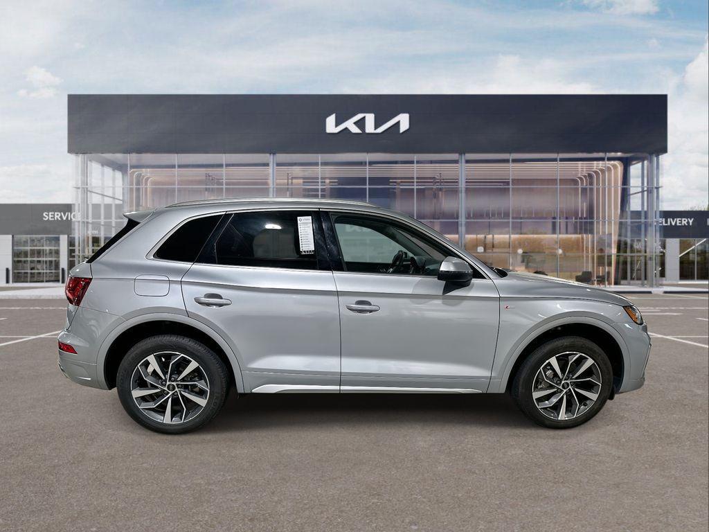 used 2024 Audi Q5 car, priced at $26,421