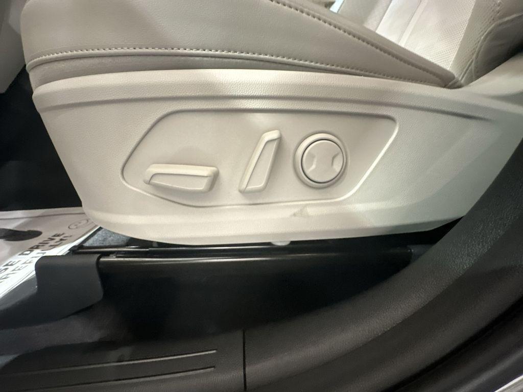 new 2026 Kia Sorento car, priced at $36,445