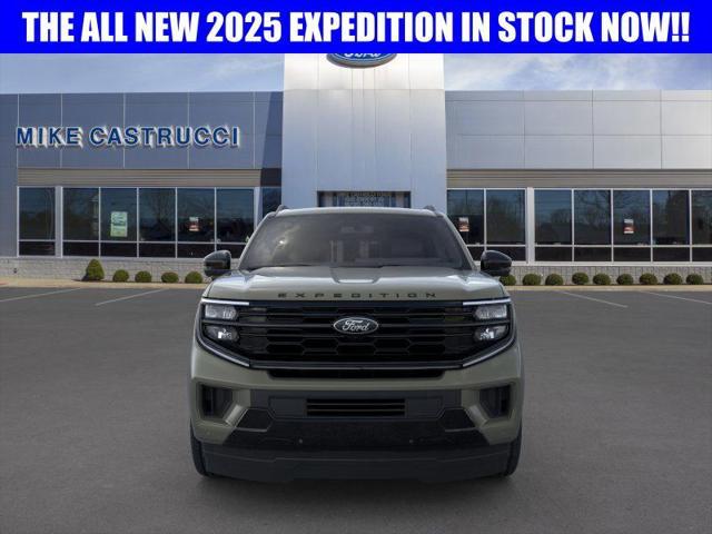 new 2025 Ford Expedition car, priced at $86,760