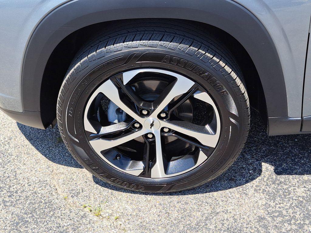 used 2024 Chevrolet Trax car, priced at $23,950
