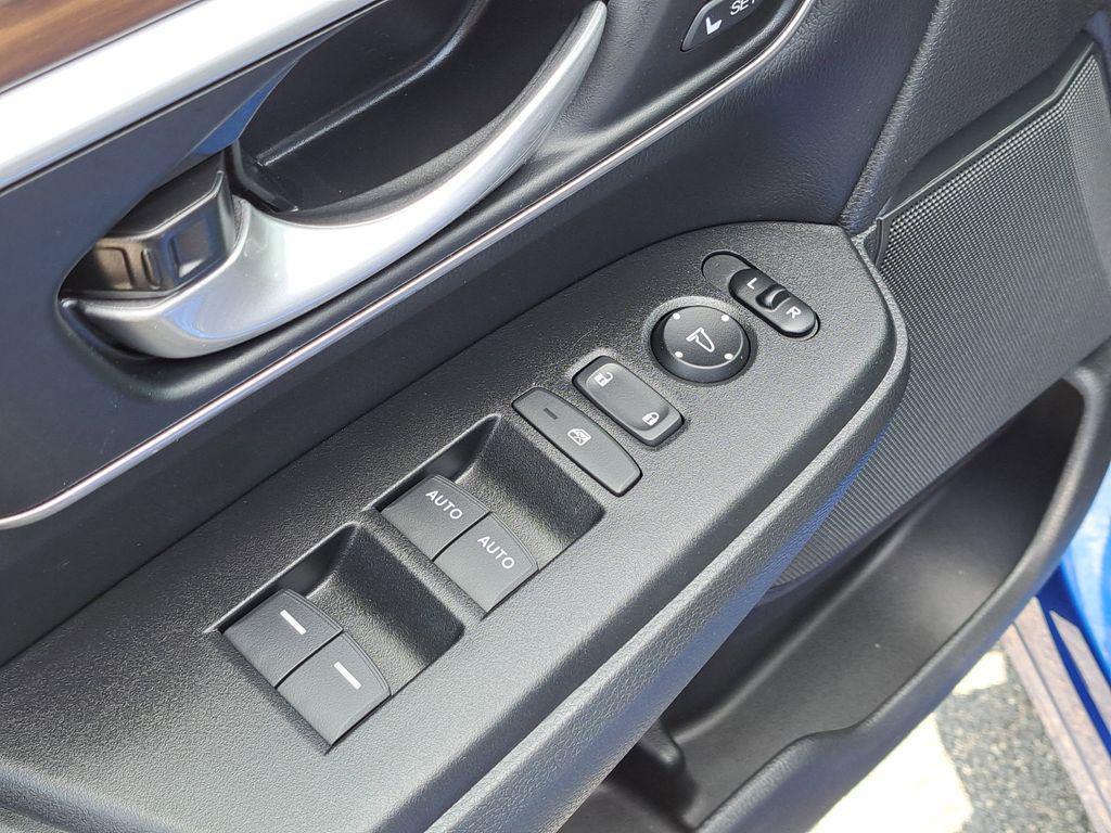 used 2021 Honda CR-V car, priced at $26,250