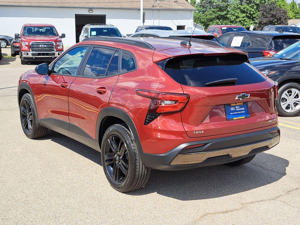 used 2024 Chevrolet Trax car, priced at $25,450