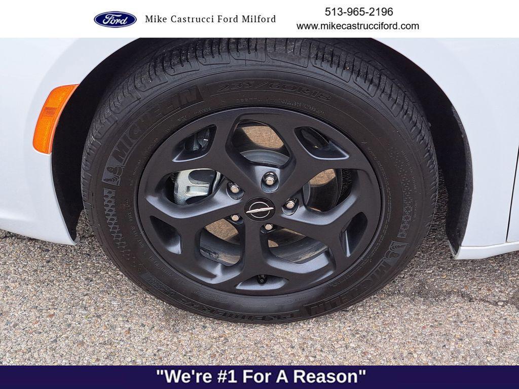 used 2022 Chrysler Pacifica Hybrid car, priced at $32,450