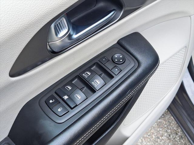 used 2023 Chrysler Pacifica car, priced at $26,250