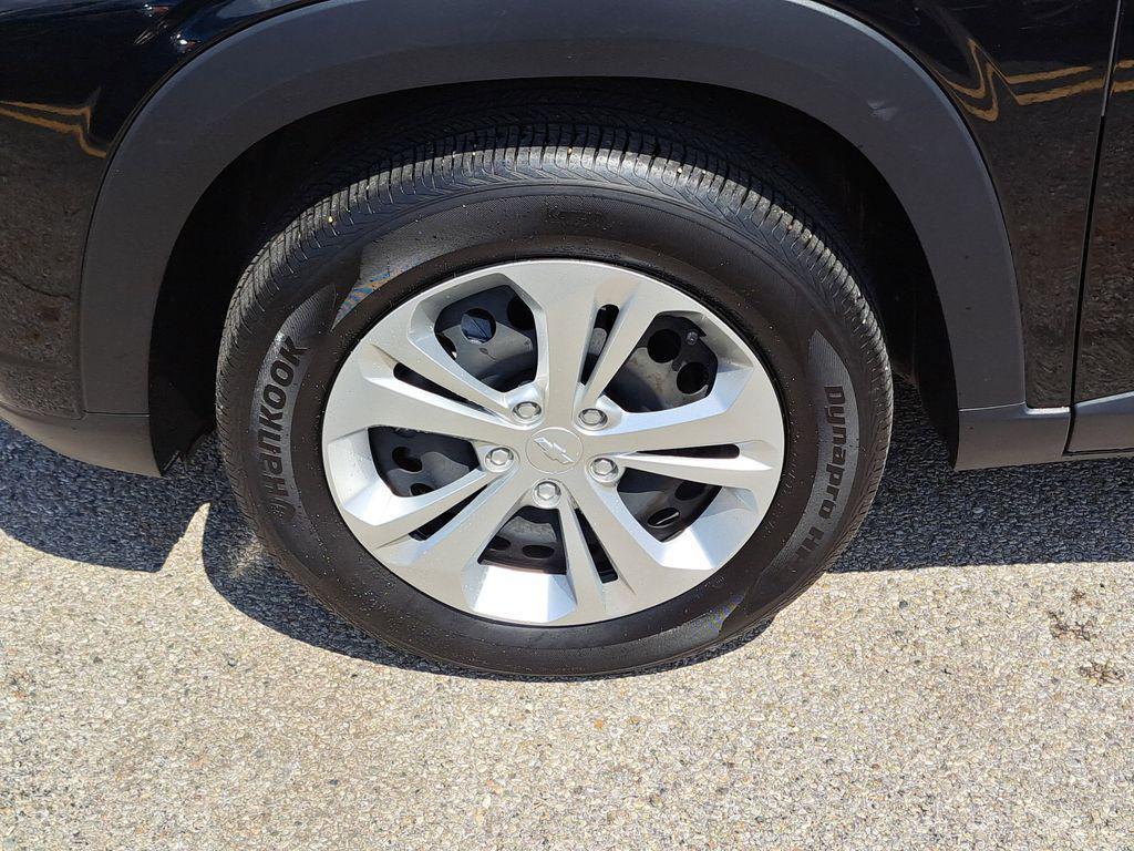 used 2024 Chevrolet Trax car, priced at $20,950