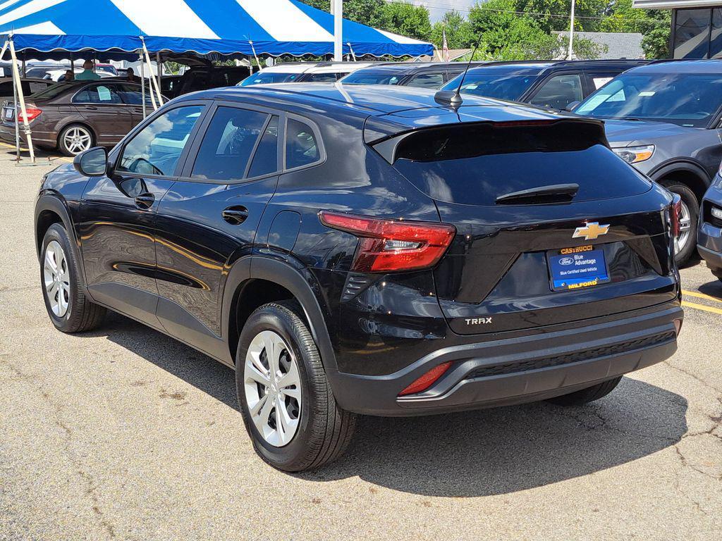 used 2024 Chevrolet Trax car, priced at $20,950