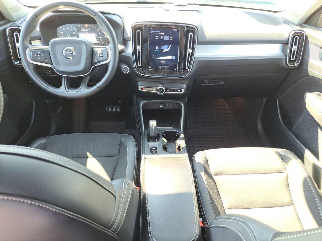 used 2020 Volvo XC40 car, priced at $26,250