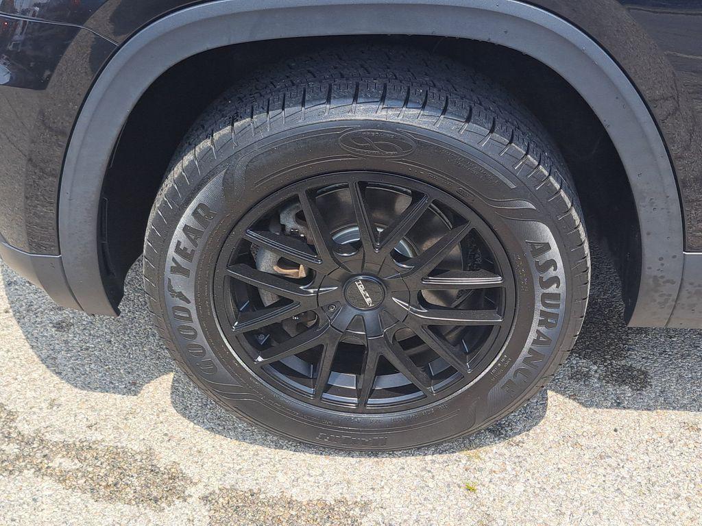 used 2018 Volkswagen Atlas car, priced at $15,950