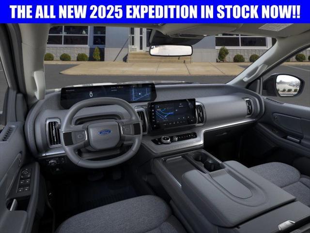 new 2025 Ford Expedition car, priced at $67,600