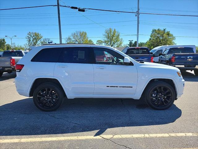 used 2022 Jeep Grand Cherokee car, priced at $28,158