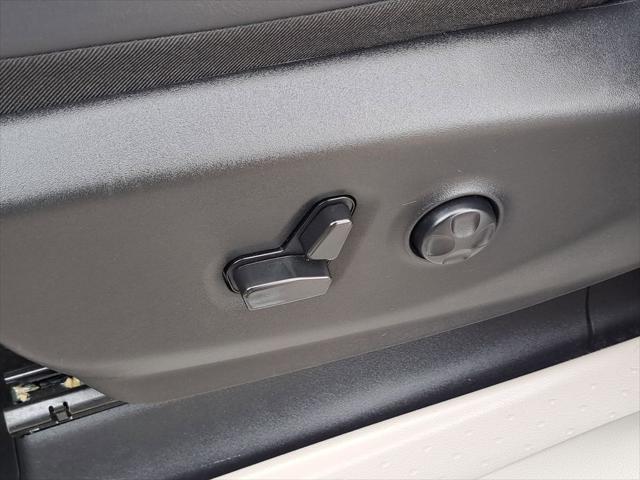 used 2023 Chrysler Pacifica car, priced at $26,250