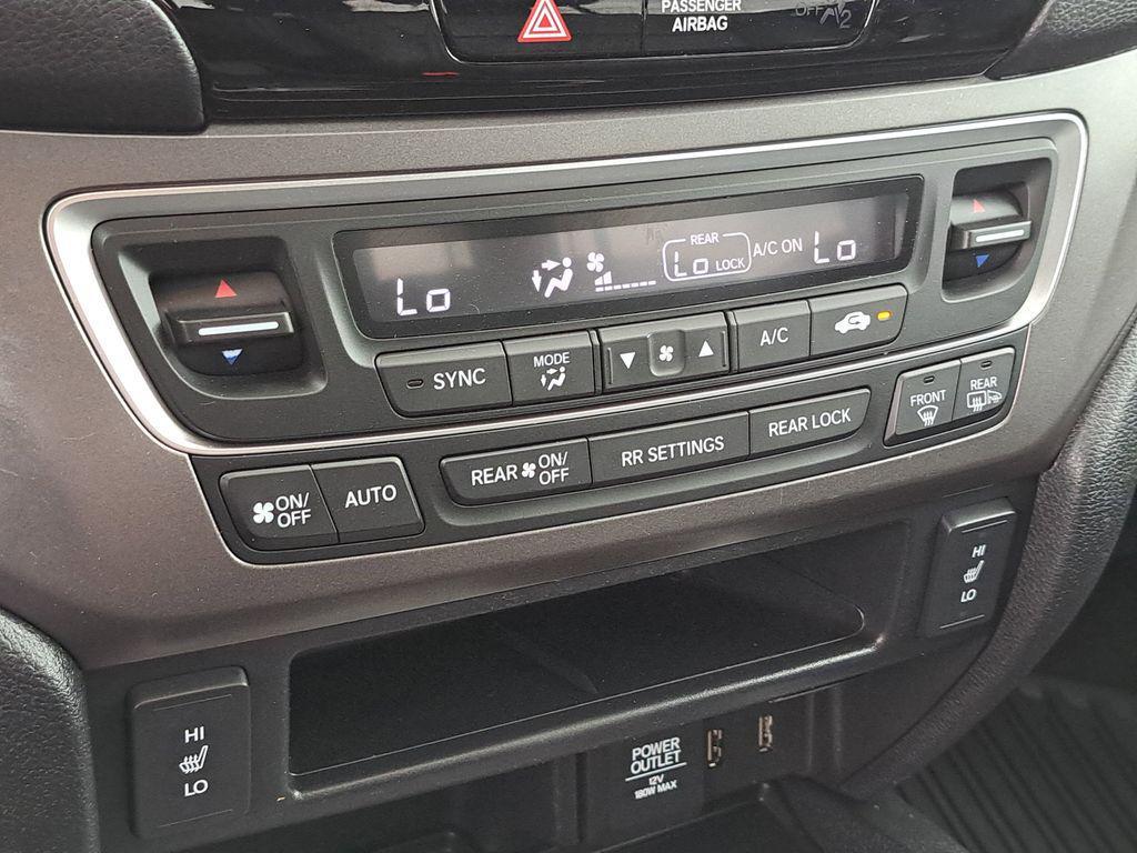 used 2016 Honda Pilot car, priced at $15,950