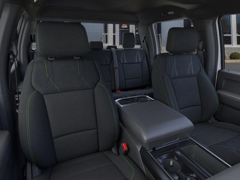 new 2025 Ford F-150 car, priced at $48,052