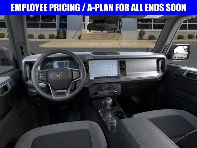 new 2025 Ford Bronco car, priced at $41,273