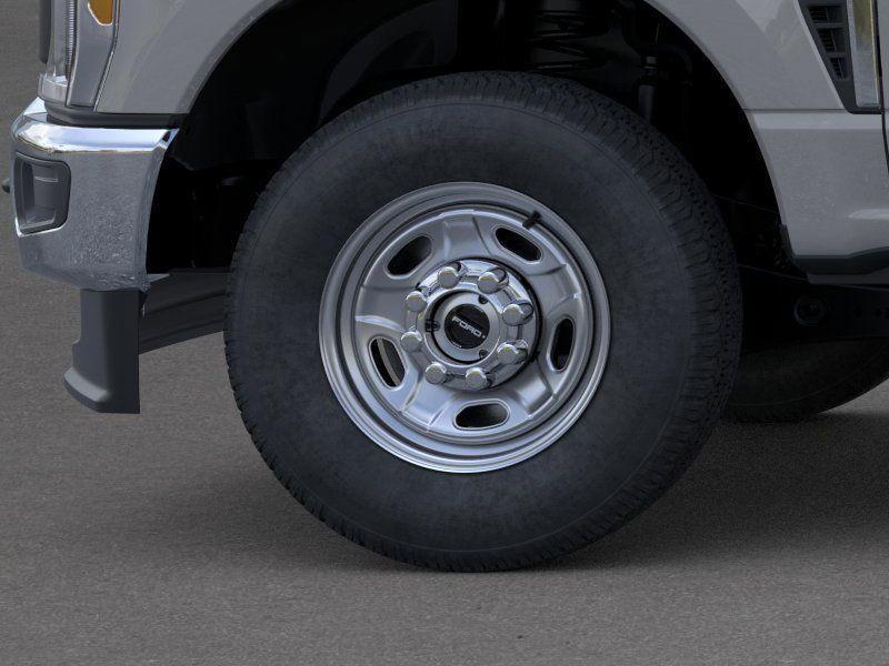 new 2025 Ford F-250 car, priced at $52,368