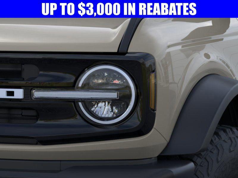 new 2025 Ford Bronco car, priced at $61,426