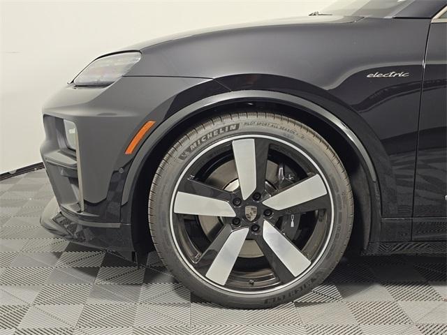 new 2025 Porsche Macan car, priced at $128,805