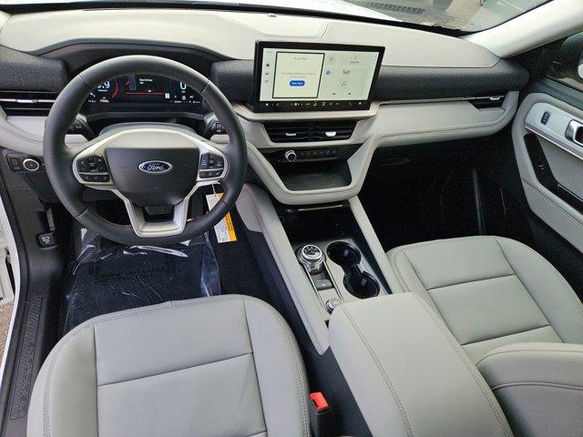 new 2025 Ford Explorer car, priced at $45,605