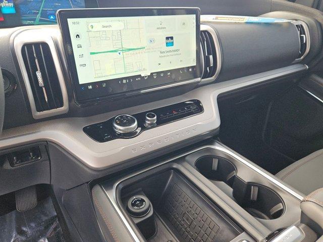 new 2025 Ford Expedition car, priced at $71,125