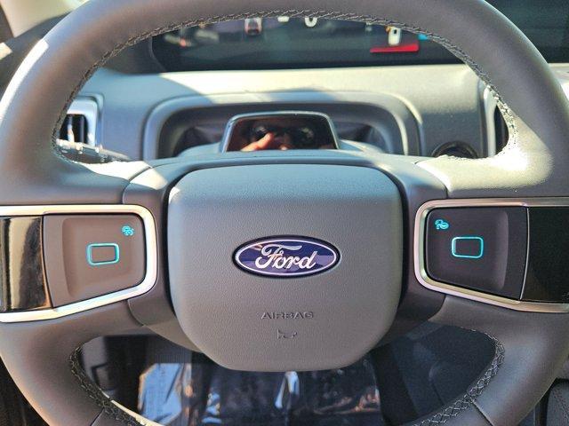 new 2025 Ford Expedition car, priced at $72,840