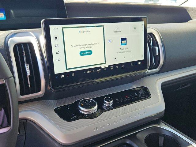 new 2025 Ford Expedition car, priced at $72,840