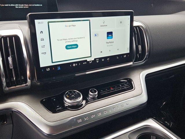 new 2025 Ford Expedition car, priced at $77,440