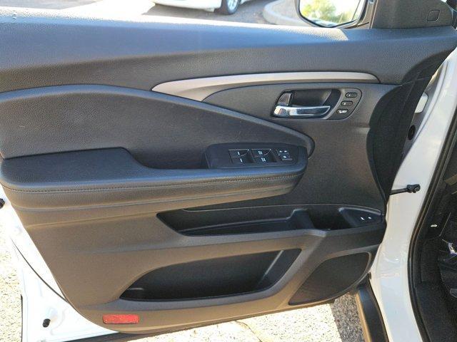 used 2021 Honda Pilot car, priced at $24,992