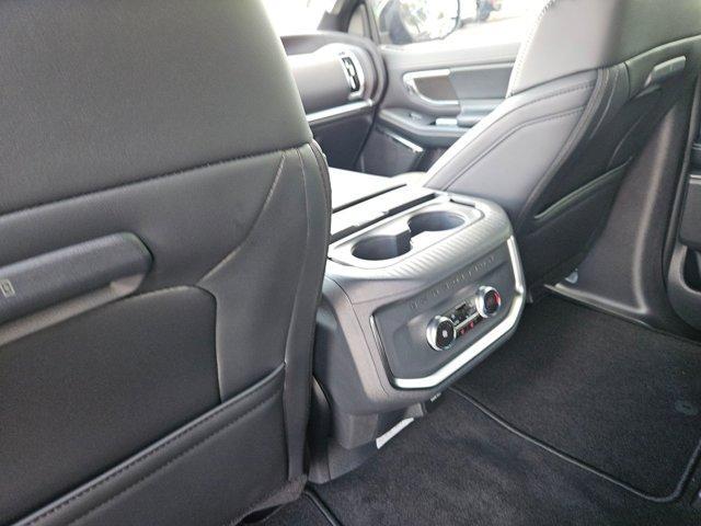 new 2025 Ford Expedition car, priced at $83,490