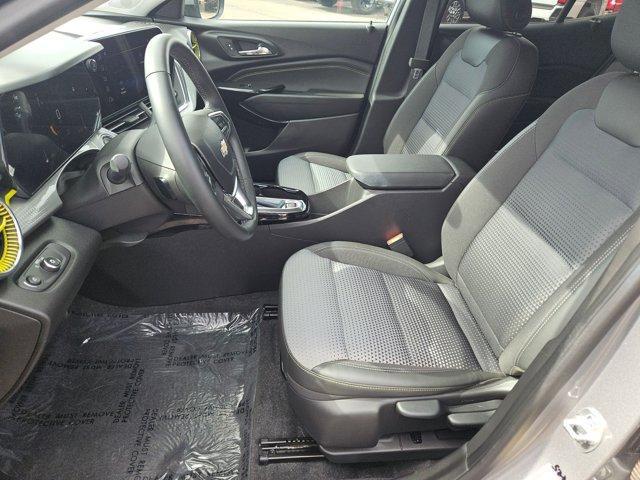 used 2025 Chevrolet Trax car, priced at $19,994