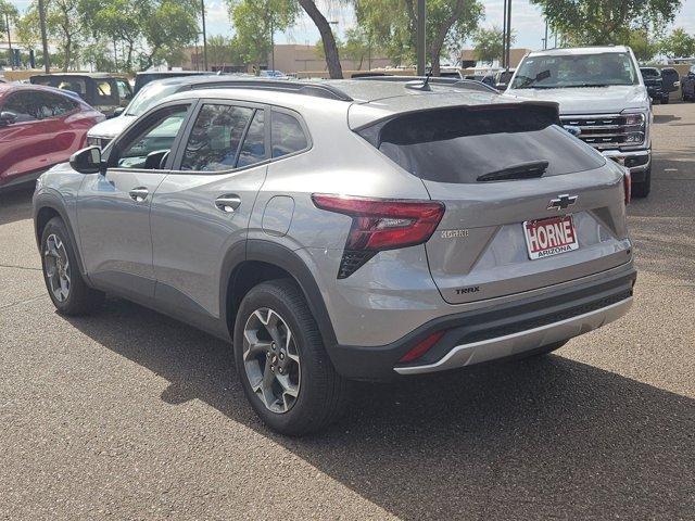 used 2025 Chevrolet Trax car, priced at $19,994