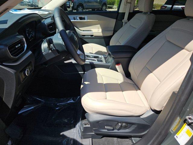new 2024 Ford Explorer car, priced at $48,580