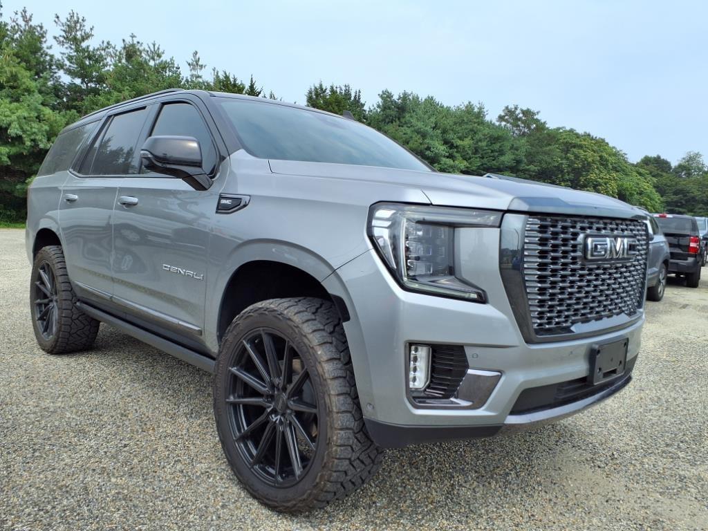 used 2024 GMC Yukon car, priced at $88,444