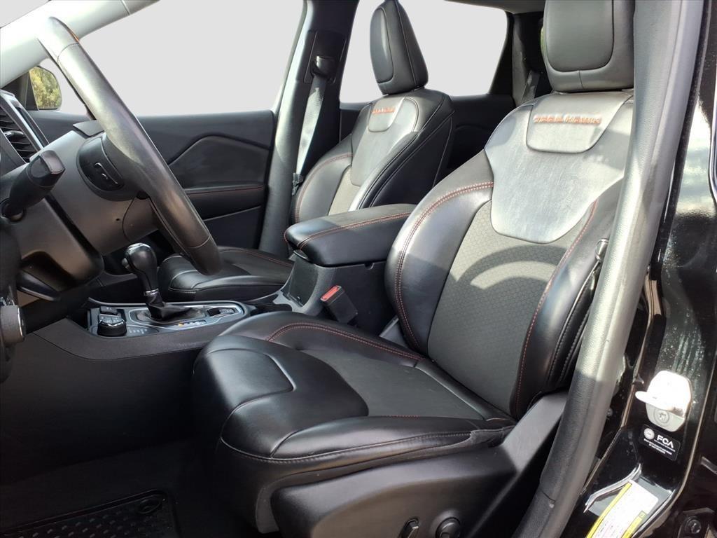 used 2022 Jeep Cherokee car, priced at $25,800