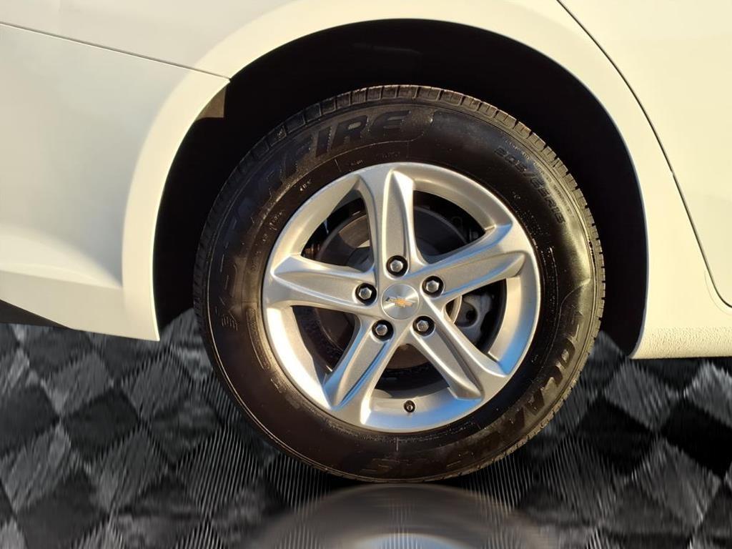 used 2024 Chevrolet Malibu car, priced at $17,999