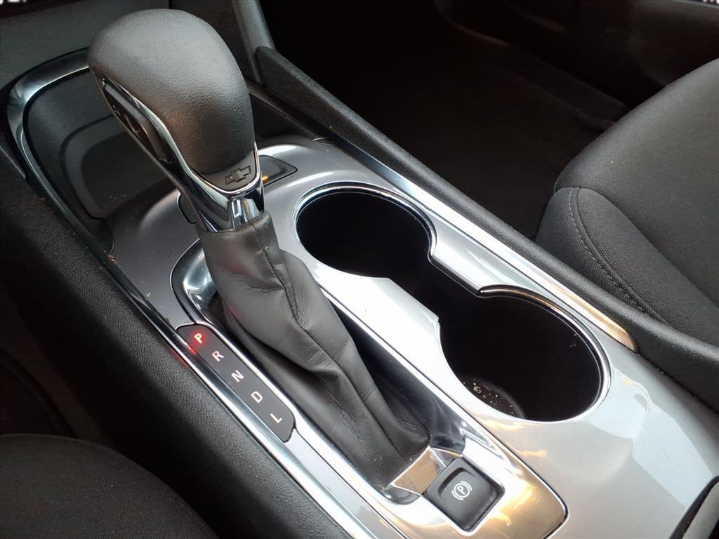 used 2024 Chevrolet Malibu car, priced at $17,999