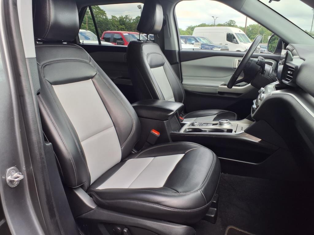 used 2022 Ford Explorer car, priced at $33,000