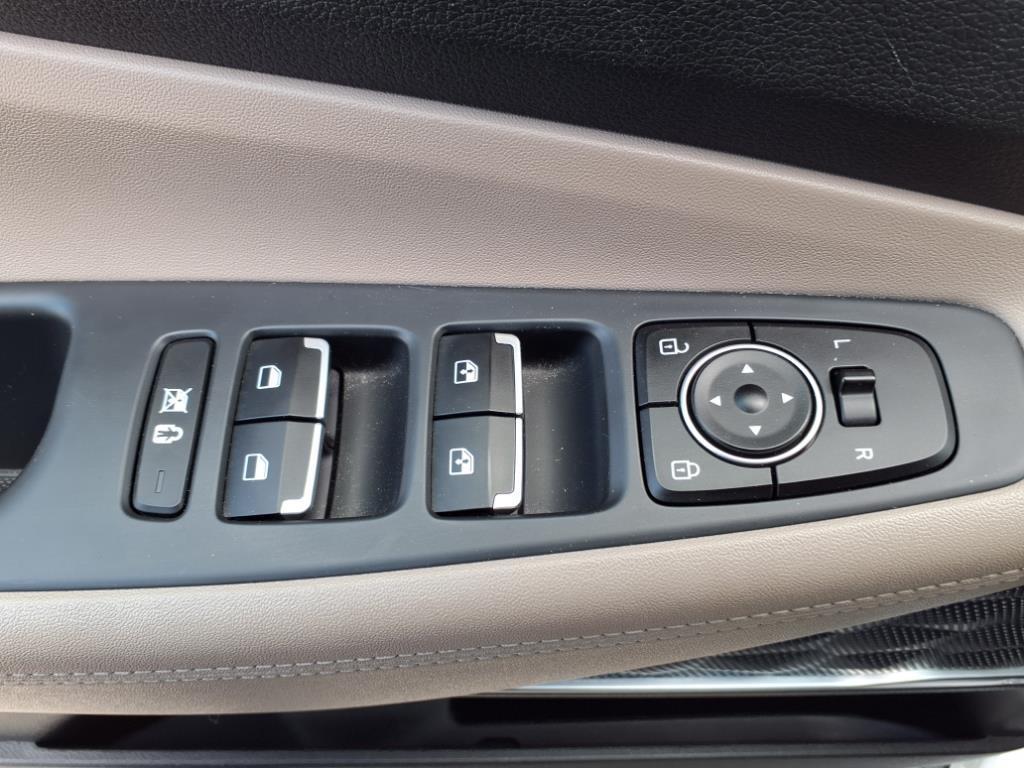 used 2020 Hyundai Santa Fe car, priced at $15,800