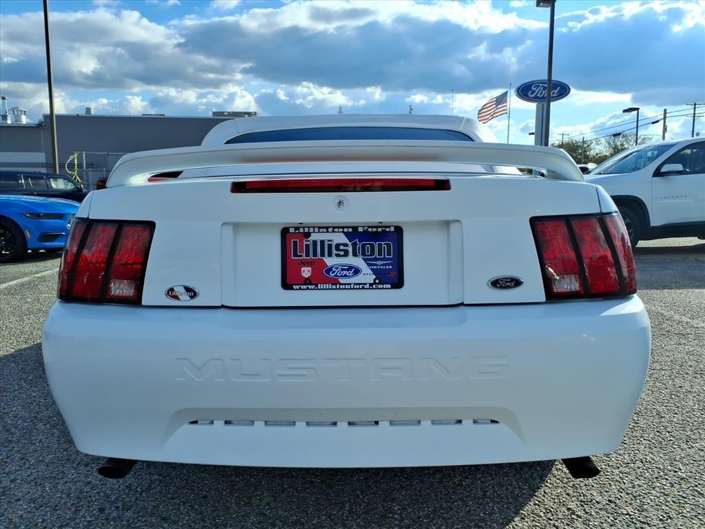 used 2000 Ford Mustang car, priced at $8,000