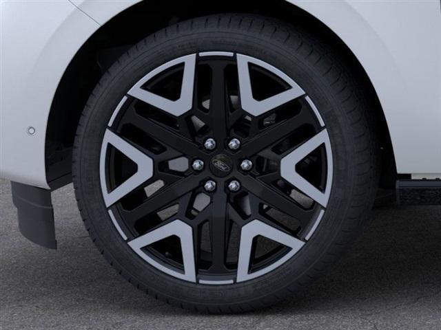 new 2025 Ford Expedition Max car, priced at $90,418