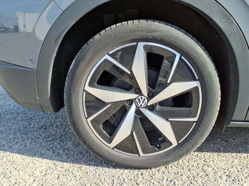 used 2023 Volkswagen ID.4 car, priced at $20,400