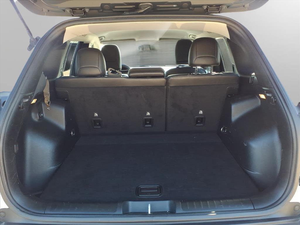 used 2019 Jeep Cherokee car, priced at $12,749