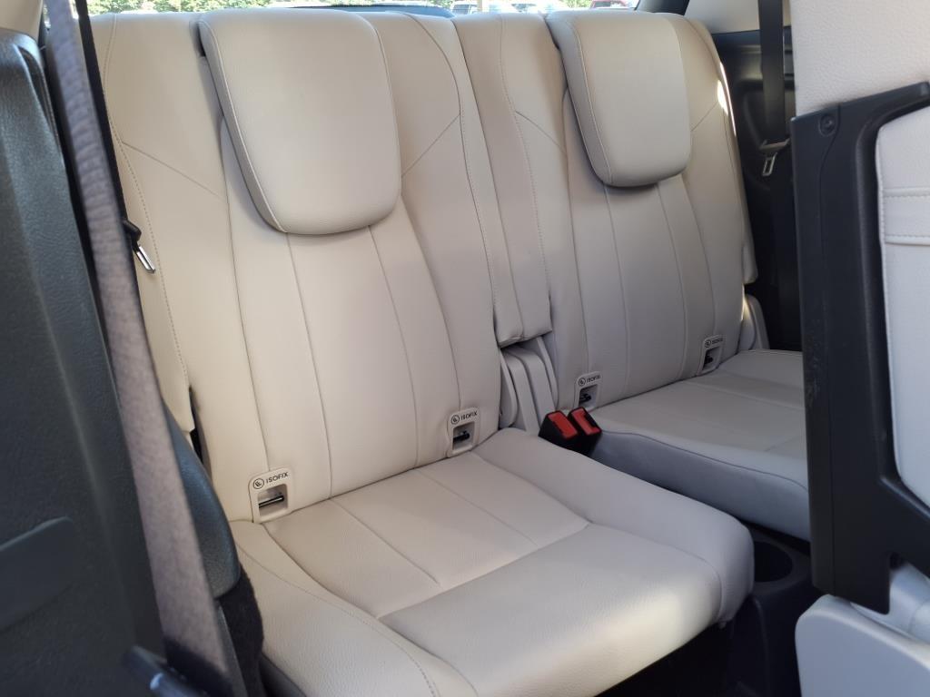 used 2023 Mercedes-Benz GLB 250 car, priced at $34,000