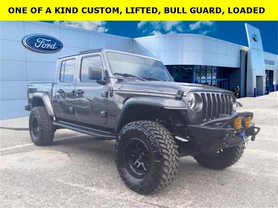 used 2021 Jeep Gladiator car, priced at $35,120