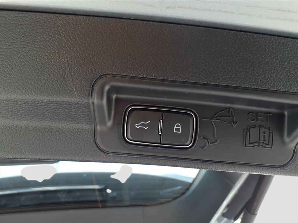 used 2022 Ford Explorer car, priced at $31,400