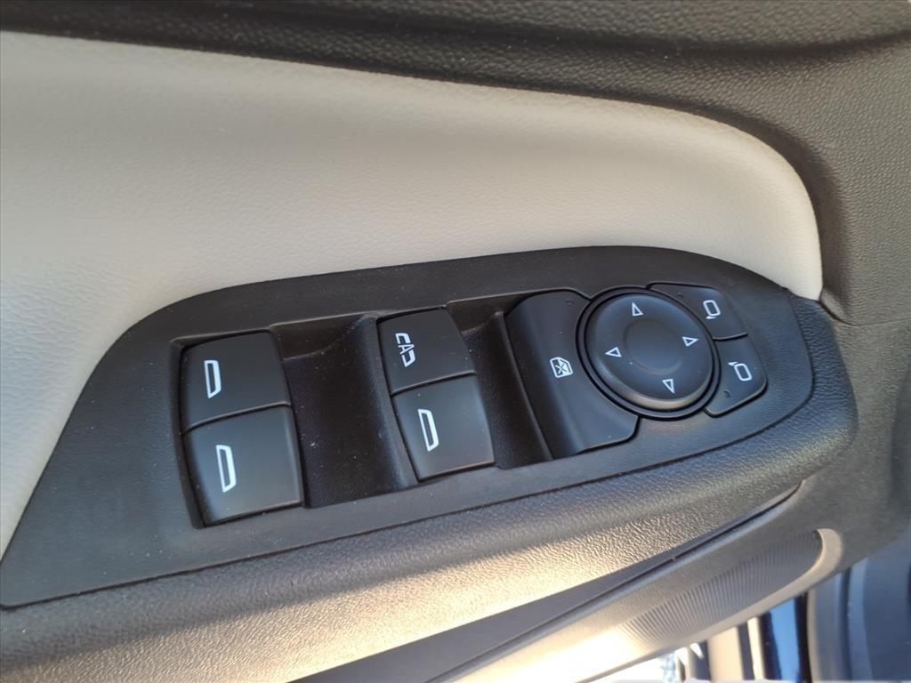 used 2021 Chevrolet Equinox car, priced at $15,535